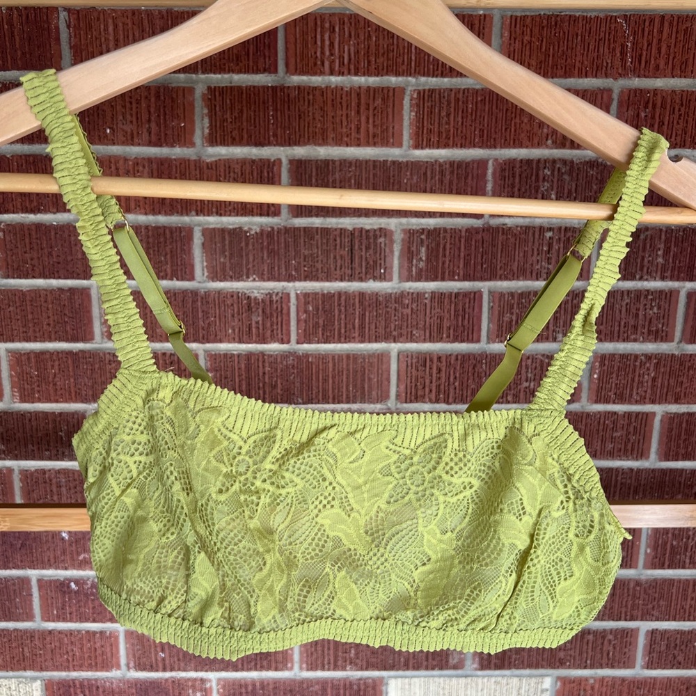 Aerie NWOT yellow-green lace bralette